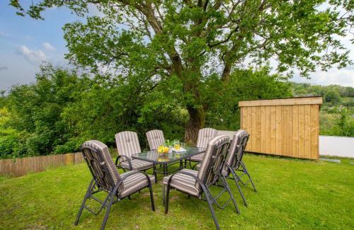 Llanfynydd Casa | Tyisaf