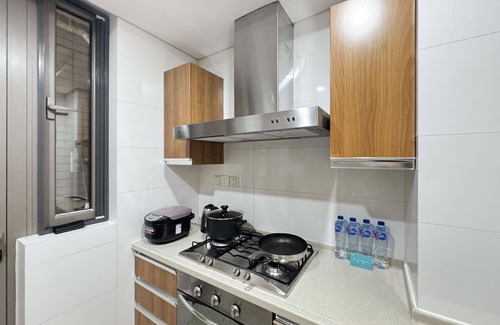 Hongqiao Apartamento | Tyms 2BR Apt Gubei CBD Near Takashimaya
