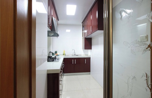 Changning Apartamento | Tyms 2BR Apt WeiningRD Near CESIS Line2