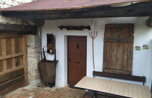 Castrillo Del Val Cabaña | CASA TÍPICA CASTELLANA A 10KMS DE BURGOS Y EN EL ENTORNO DE ATAPUERCA