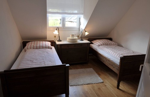 Zeltingen-Rachtig Casa | Typical Moselle winegrower's house with modern charm and free public transport ticket