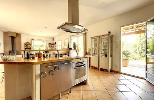 Cadenet Villa | Villa provenzal tipica
