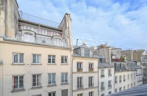 Bonne-Nouvelle Apartamento | typically Parisian apartment