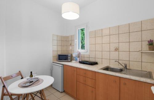 Chrissi Akti Apartamento | Tzane Studios & Apartments - Steps away from Golden Beach