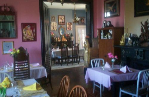 Staunton Cama Y Desayuno | Ubon Thai Victorian Inn & Restaurant