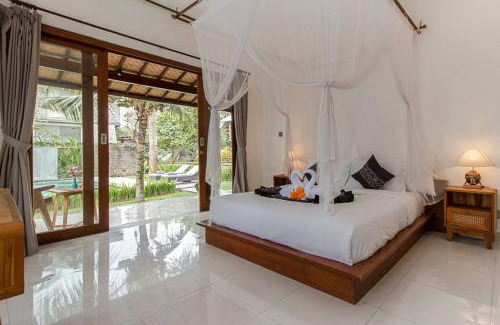 Kutuh Kaja Casa | Ubud Warmth n Family feel Villa