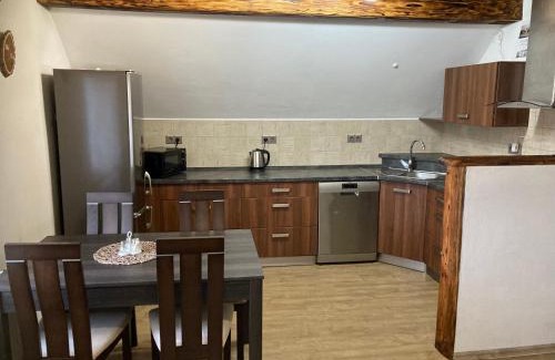 Jindrichuv Hradec Apartamento | ubytování v podkroví