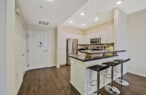 Carmel Valley Apartamento | UC San diego 1 BR | sun deck | gym