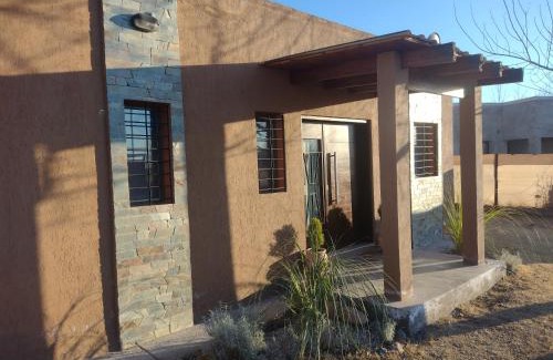 Tunuyan Casa | UCOGUESTHOUSE - Casa de Huéspedes