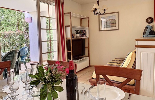 Uhart-Cize Apartamento | UHART-CIZE, T2 + cabina en residencia con piscina