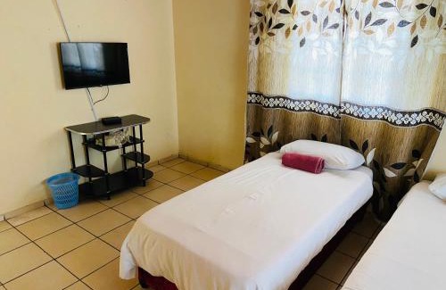 Mbazwana Cama Y Desayuno | UHLABA USAMILA BnB ACCOMMODATION