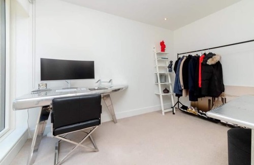 Bow Apartamento | UK.LO.ALA - Brand New Luxury 3 Bed, 2 bathroom Flat