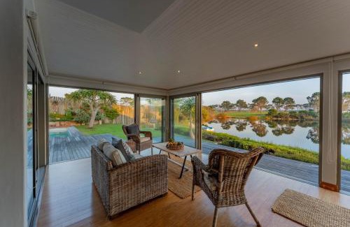 Kouga Casa | Ukuthula Estate, Aloe Grasdak House