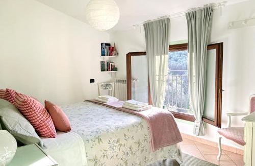 Imperia Apartamento | ULIVI - Comodità e tranquillità con Patio e Parcheggio