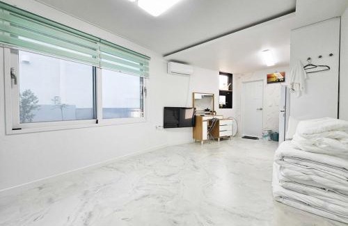 Uljin Casa | Uljin Jeongdam-eun Ocean View Pension