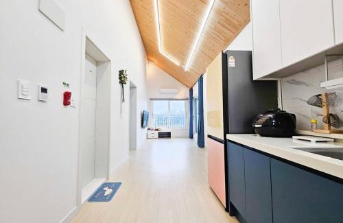 Uljin Casa | Uljin Jeongdam-eun Ocean View Pension