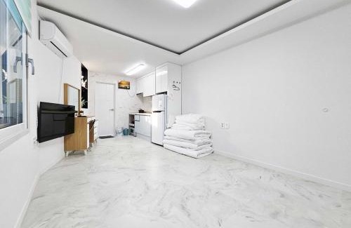 Uljin Casa | Uljin Jeongdam-eun Ocean View Pension