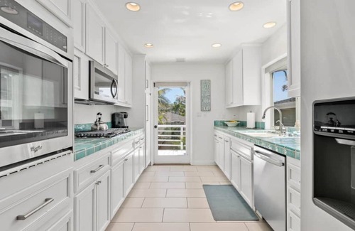Olde Solana Beach Casa | Ultimate Beach Retreat - Steps to Beach, Private Pool/Spa