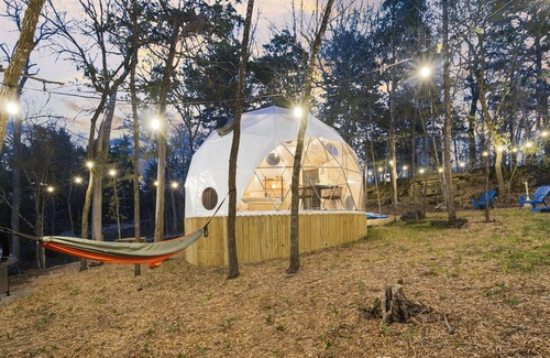 Eagle Rock Casa | Run Away Together 🏕️ Dome + Hot Tub Nights