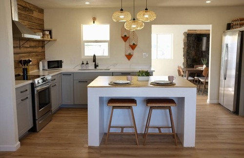 Joshua Tree Casa | Ultimate desert getaway with games, jacuzzi, and cozy comfort