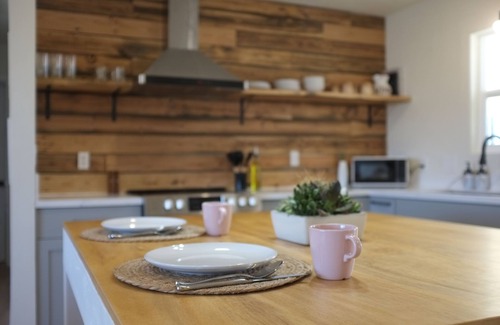 Joshua Tree Casa | Ultimate desert getaway with games, jacuzzi, and cozy comfort