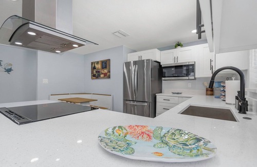 St. Petersburg - Clearwater Casa | Ultimate Florida Getaway: 2 Units, 1 Great Stay!