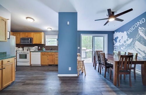 Tobyhanna Casa | Ultimate Game room /w 7 BR Sleeping 24 In Poconos