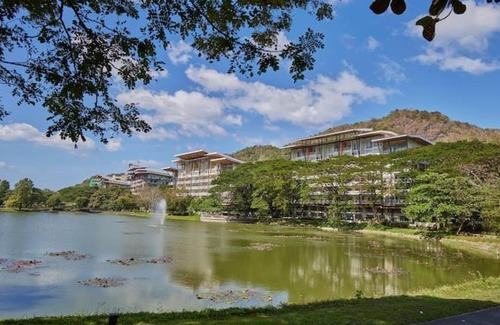 Nasugbu Casa | Ultimate getaway 3-bedroom resort unit in Batangas