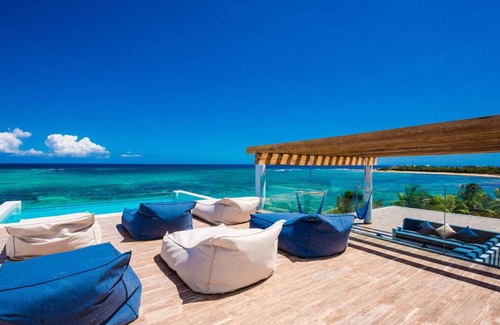 Soliman Bay Villa | Ultimate Luxury in Soliman Bay - Royalty Treatment - Private Beach Area
