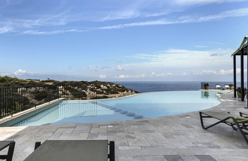 Esentepe Villa | Ultimate Luxury Seaside Golf con servicio de alojamiento en Chipre