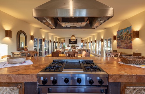 San Jose del Cabo Casa | “Villa Vida Cabo” Authentic, Spacious Ocean View Villa