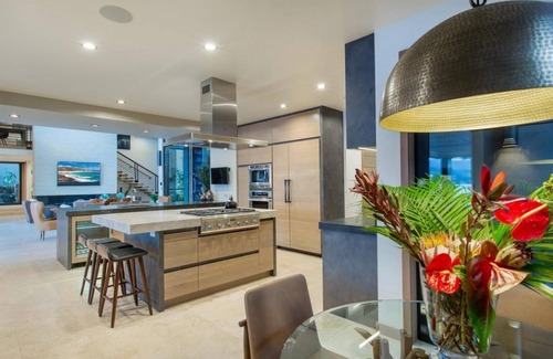 Hawaii Kai Casa | Ultimate Oceanfront Luxury Living with Pool and Hot Tub