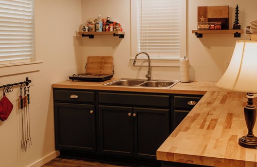 Uvalde Cabina | Ultimate Outdoor Escape & Hiking on 6,000 Acres
