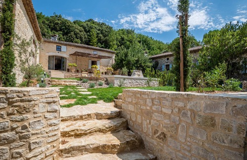 Sauzet Casa | Casa de campo provenzal definitiva en Provenza