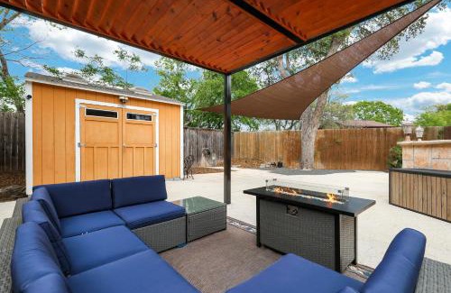 Wetmore Casa | Ultimate Retreat Game Room Fire Pit Bbq Office