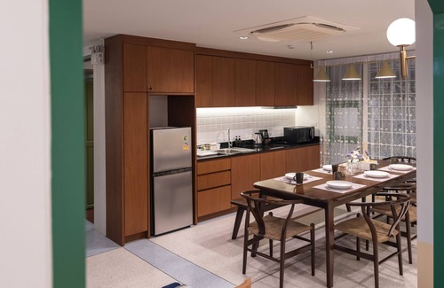 Somdet Chao Phraya Casa | Ultimate comfy family and friends retreat 10 mins to ICON SIAM department store
