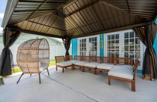 Bay Crest Park Casa | Ultimate Waterfront Oasis Heated Pool & Boat Dock