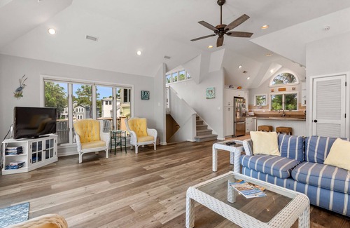 Monteray Shores Casa | Ultra Classic: Private Pool | Hot Tub | Gym Access