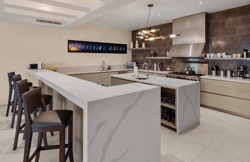San Jose del Cabo Villa | Villa ultra exclusiva frente a la playa con piscina infinita y bañera de hidromasaje. A solo pasos de la arena