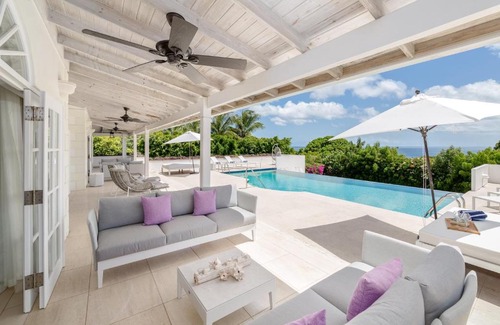 Merlin Bay Villa | Ultra Luxury Infinity Pool Villa on Platinum Coast Gated Development