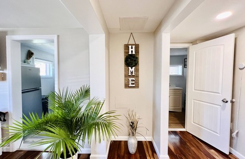 Cape May - Wildwood Apartamento | Ultra Modern 3 BR Apt - 5 min walk to the Beach!