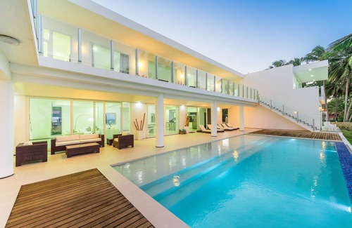 Cabarete Villa | Ultra moderno frente a la playa Villa