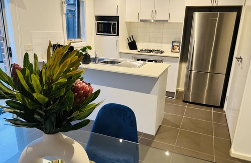 Craigieburn Casa | Ultra Modern Home 20 Mins From Airport