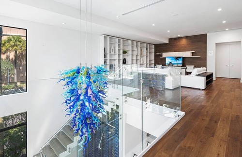 Beverly Heights Villa | Ultra Modern Waterfront Oasis with Infinity Pool, steps from Las Olas Blvd