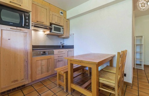 Lanslevillard Casa | Ultra-privileged location for this gîte in the heart of the Val Cenis Vanoise ski area (125 km of ski trails).
