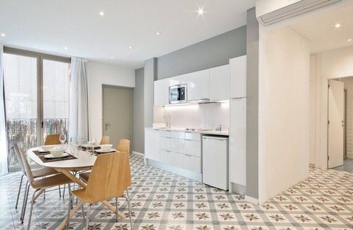 La Sagrada Familia Apartamento | Uma Suites Sagrada Familia