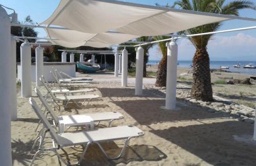 Kavos Apartamento | UMBRELLA BEACH APARTMENTs