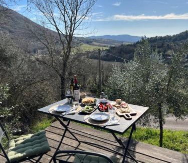 San Giovanni del Pantano Casa | Umbrian cottage retreat