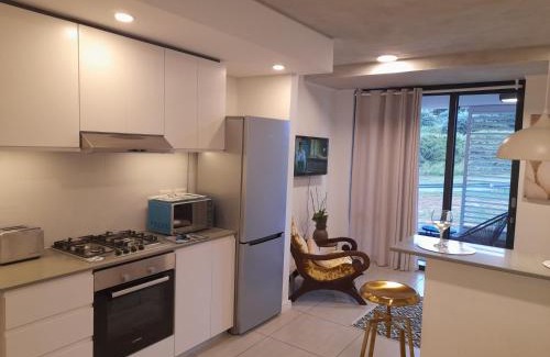 Hillhead Apartamento | Umhlanga Vacation Home with Free WiFi