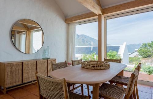 Hout Bay Hotel | Umoya Residence
